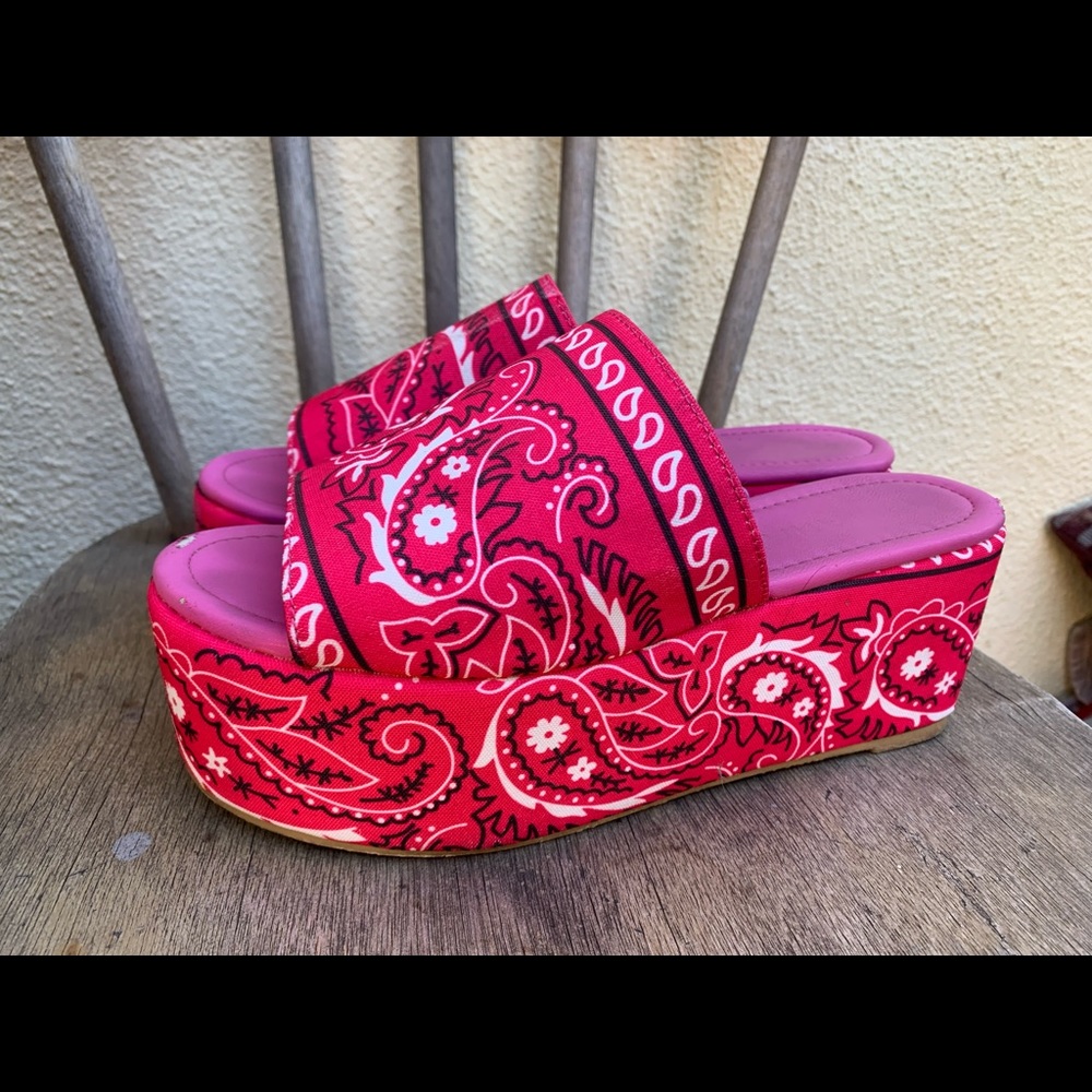 Bratz style platform sandals